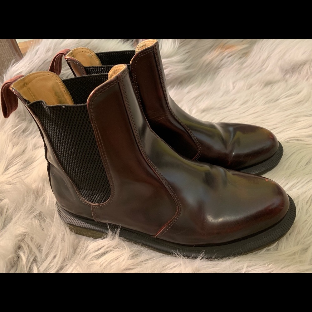 Dr. Marten Flora Chelsea boots